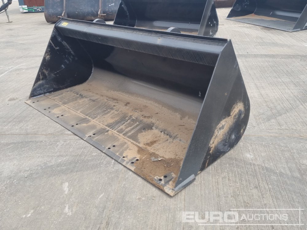 Unused Strickland 90" Loading Bucket to suit JCB Telehandler - Bucket: picture 1 Unused Strickland 90" Loading Bucket to suit JCB Telehandler - Bucket: picture 1