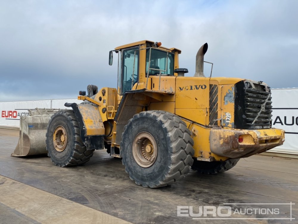 Volvo L220F - Wheel loader: picture 3 Volvo L220F - Wheel loader: picture 3