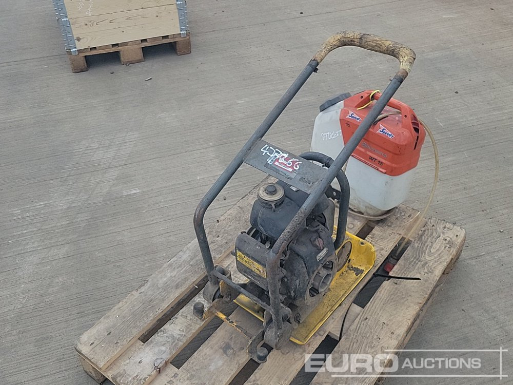 Wacker Neuson Diesel Compaction Plate (Spares), Husqvarna Battery Powered Water Tank - Asphalt machine: picture 5 Wacker Neuson Diesel Compaction Plate (Spares), Husqvarna Battery Powered Water Tank - Asphalt machine: picture 5