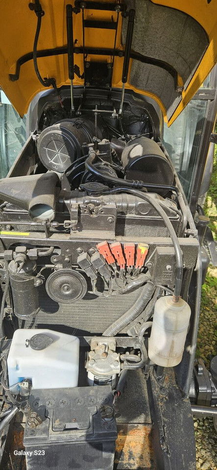 JCB 354 - Farm tractor: picture 5 JCB 354 - Farm tractor: picture 5