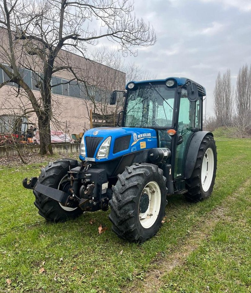Farm tractor Trattore usato frutteto New Holland T4 105 F: picture 1