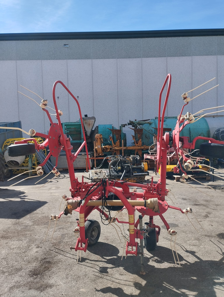 Voltafieno usato Sip 400 idraulico - Tedder/ Rake: picture 5 Voltafieno usato Sip 400 idraulico - Tedder/ Rake: picture 5