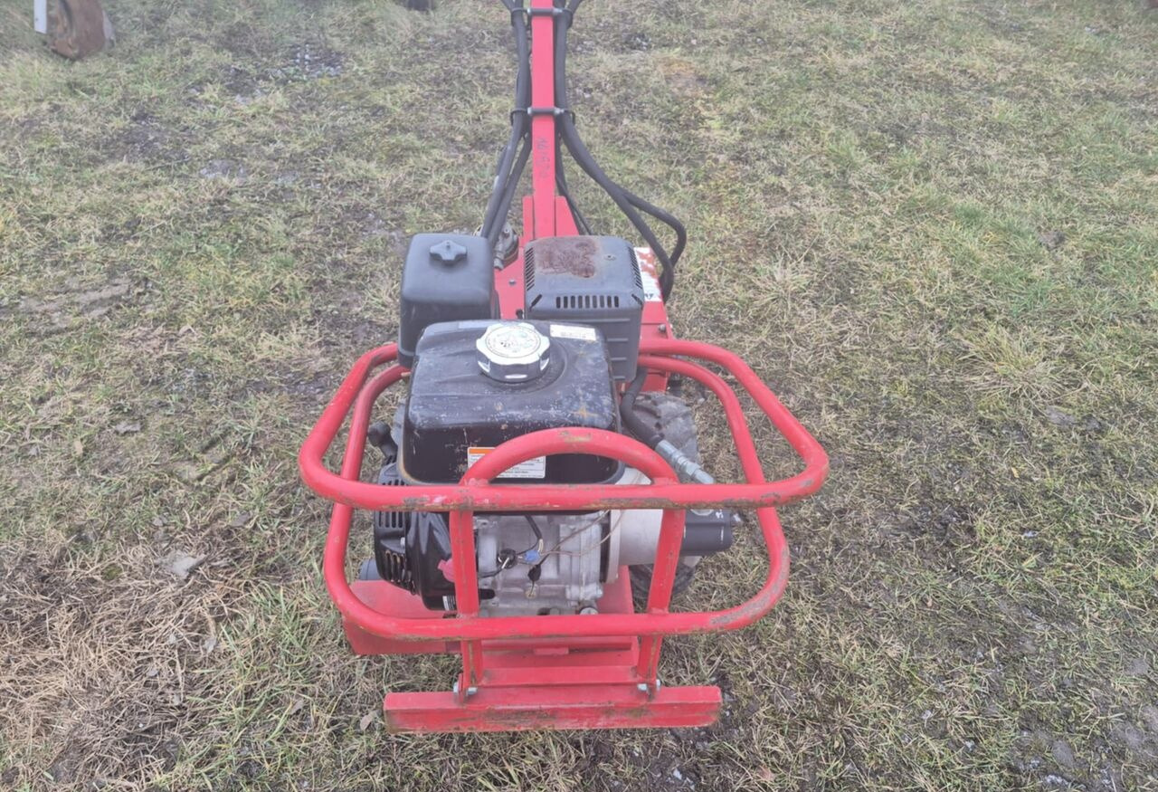 Barreto 1320 - Trencher: picture 2 Barreto 1320 - Trencher: picture 2
