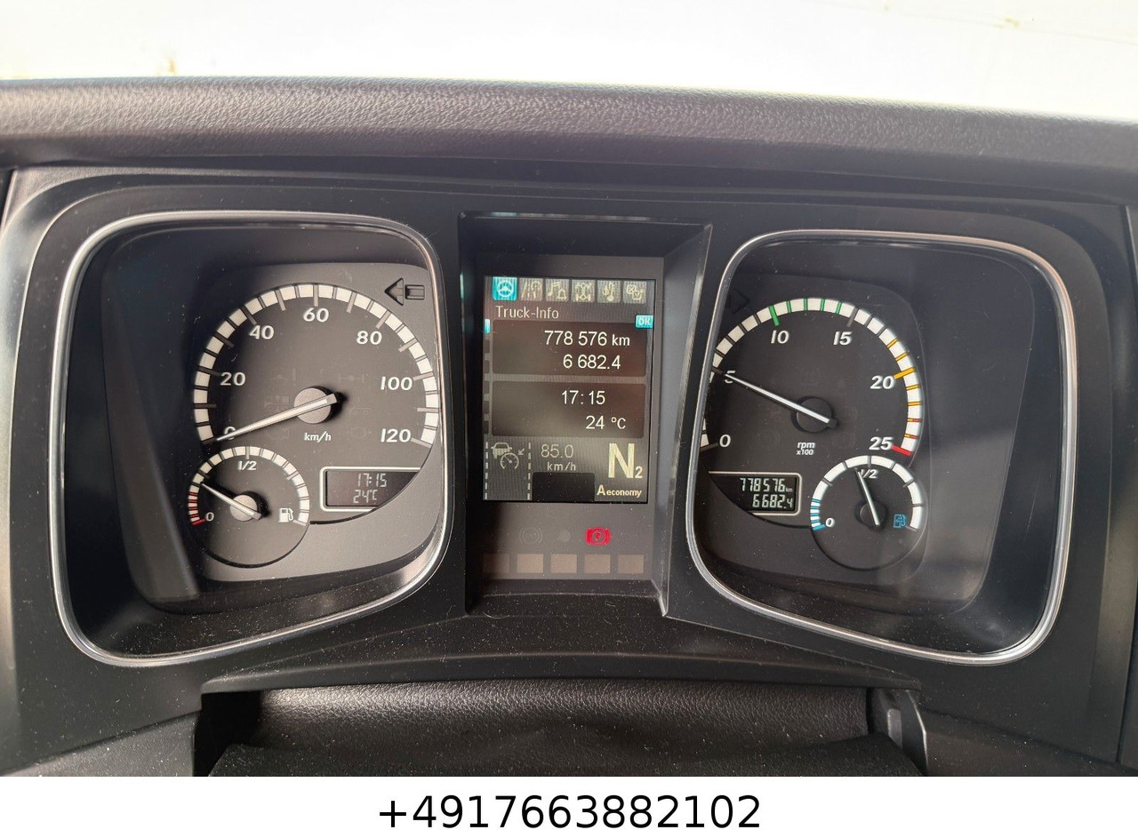 Tractor unit Mercedes-Benz Actros 1846 Streamspace/Retarder/Hydraulik: picture 15 Tractor unit Mercedes-Benz Actros 1846 Streamspace/Retarder/Hydraulik: picture 15