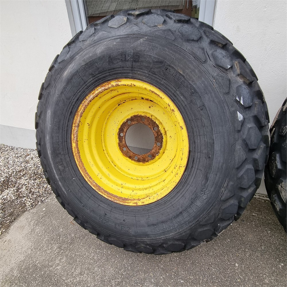 ABC 2 hjul - Wheel and tire package for Slurry tanker: picture 2 ABC 2 hjul - Wheel and tire package for Slurry tanker: picture 2