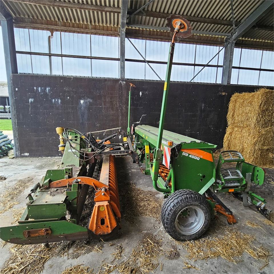 Amazone D9 4000 Super - KG 402 - Sowing equipment: picture 1 Amazone D9 4000 Super - KG 402 - Sowing equipment: picture 1