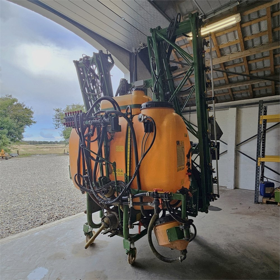 Sprayer Amazone UF1200: picture 6