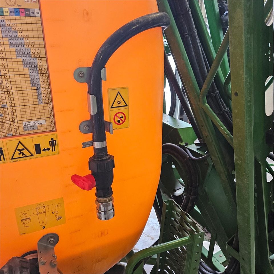 Sprayer Amazone UF1200: picture 16