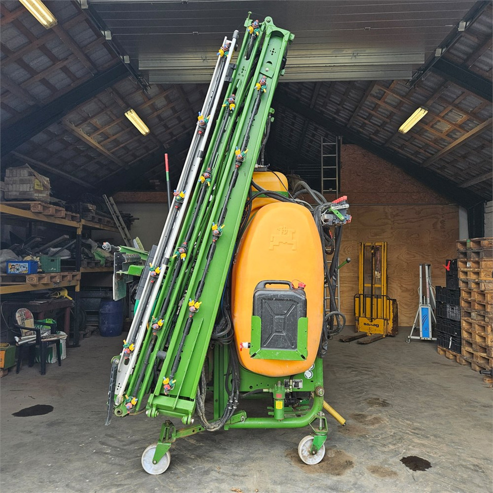 Sprayer Amazone UF1200: picture 9