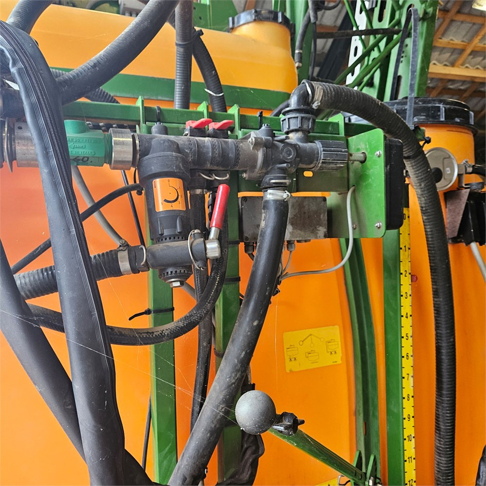 Sprayer Amazone UF1200: picture 11