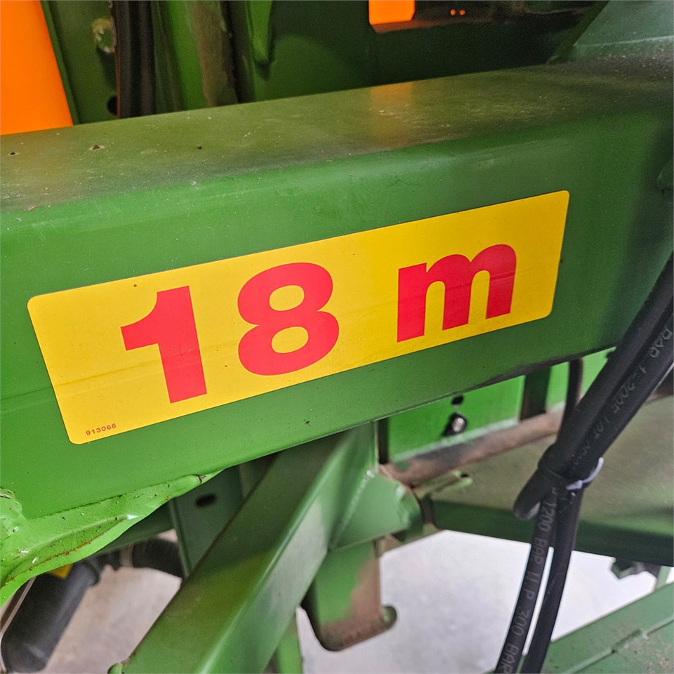 Sprayer Amazone UF1200: picture 30