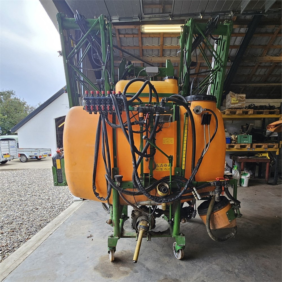 Sprayer Amazone UF1200: picture 7