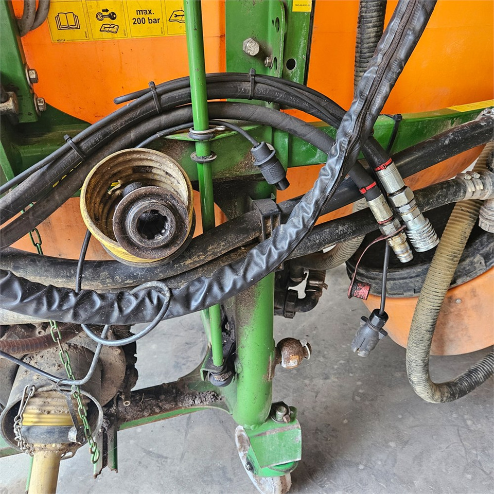 Sprayer Amazone UF1200: picture 13