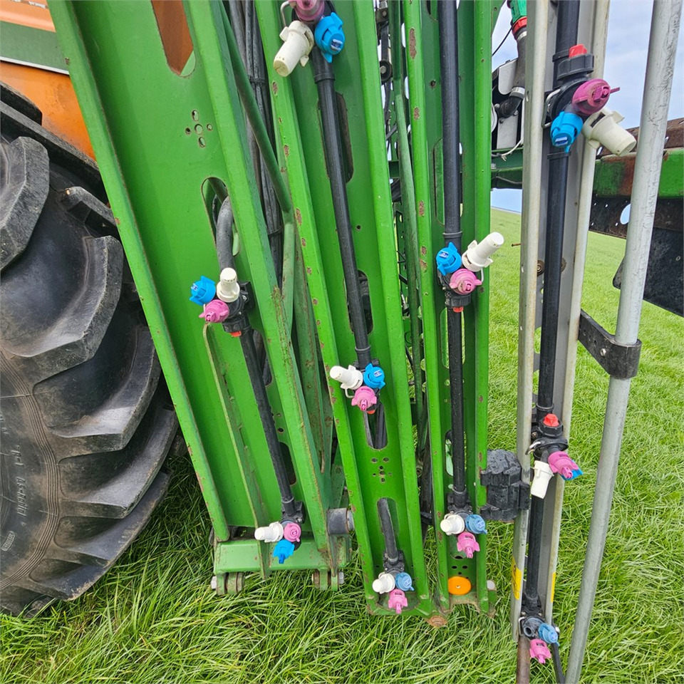 Sprayer Amazone UG 3000 Nova: picture 16 Sprayer Amazone UG 3000 Nova: picture 16