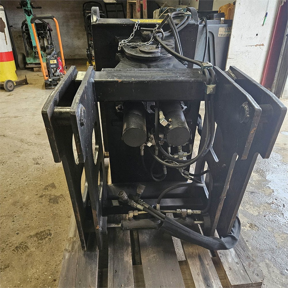 Komatsu 712-714-716-718 serien - Attachment for Telescopic handler: picture 5 Komatsu 712-714-716-718 serien - Attachment for Telescopic handler: picture 5