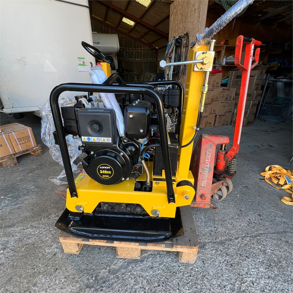 Bernards RT220-1 - Vibratory plate: picture 2 Bernards RT220-1 - Vibratory plate: picture 2