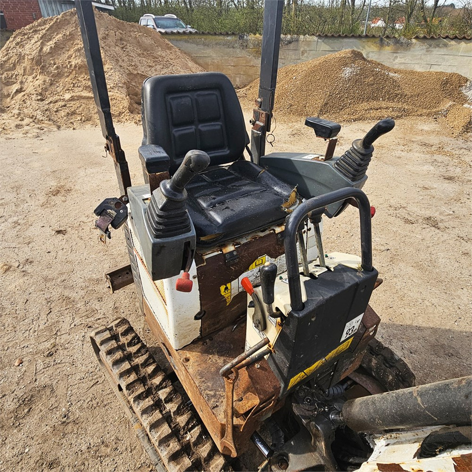 Mini excavator Bobcat E10: picture 9 Mini excavator Bobcat E10: picture 9