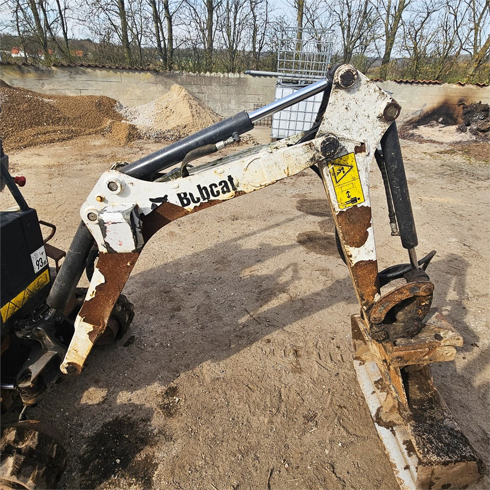 Mini excavator Bobcat E10: picture 16 Mini excavator Bobcat E10: picture 16