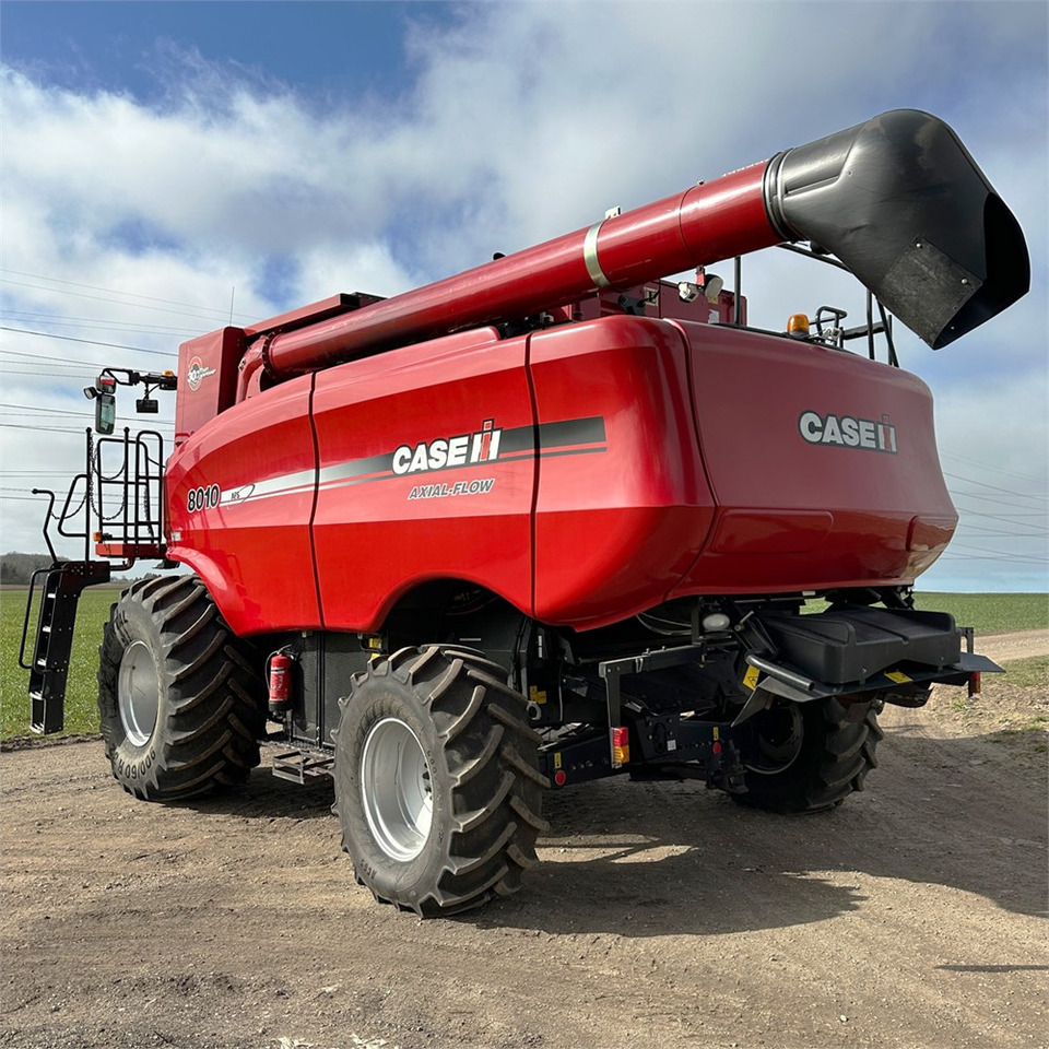 CASE IH 8010 Axial-flow - Harvester: picture 5 CASE IH 8010 Axial-flow - Harvester: picture 5