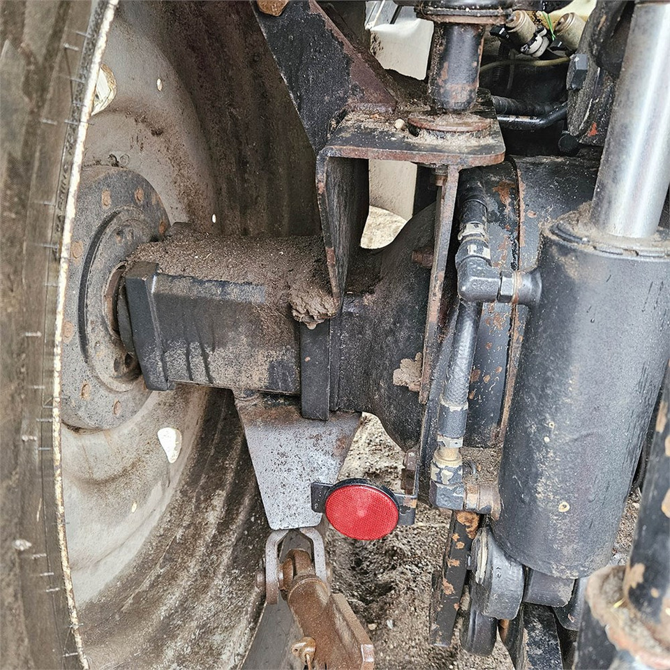 Farm tractor Case MXM 190 Maxxum: picture 41