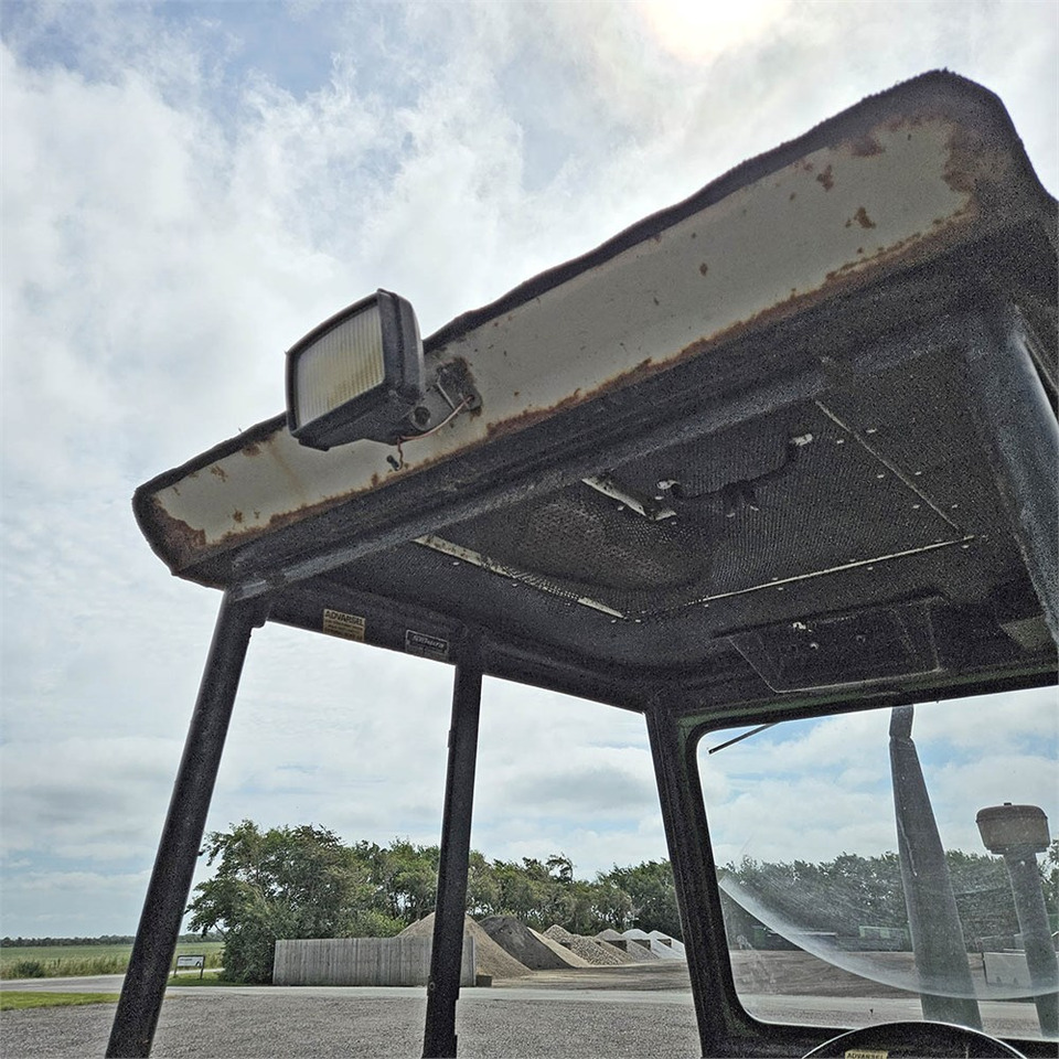 Farm tractor Deutz 5206: picture 31 Farm tractor Deutz 5206: picture 31