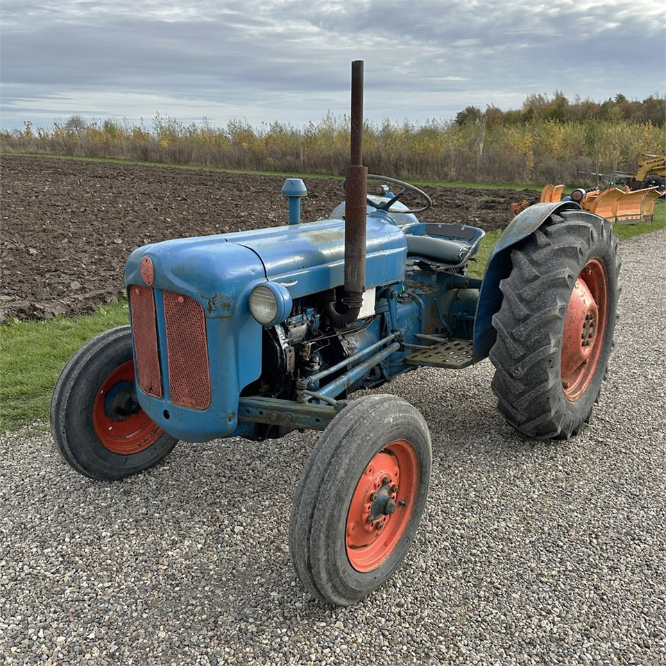 Ford Dexta T3 - Farm tractor: picture 3 Ford Dexta T3 - Farm tractor: picture 3