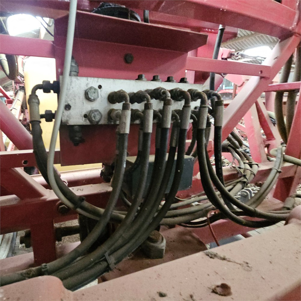 Sprayer Hardi CM2 Commander 2.800 l: picture 16