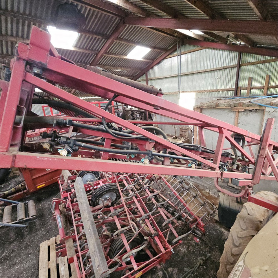 Sprayer Hardi CM2 Commander 2.800 l: picture 12