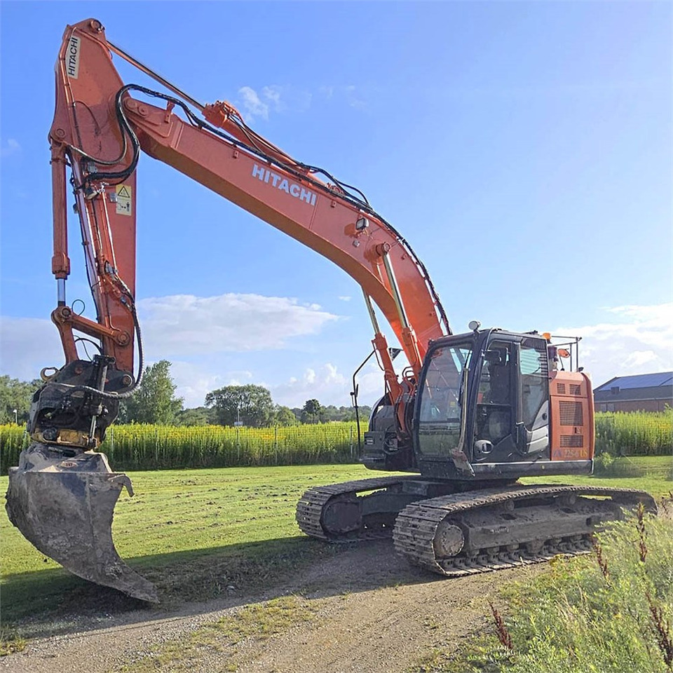 Hitachi ZX 225 leasing Hitachi ZX 225: picture 6 Hitachi ZX 225 leasing Hitachi ZX 225: picture 6