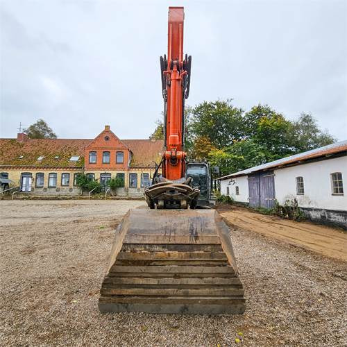 Hitachi ZX210 LC-6 - Crawler excavator: picture 4 Hitachi ZX210 LC-6 - Crawler excavator: picture 4