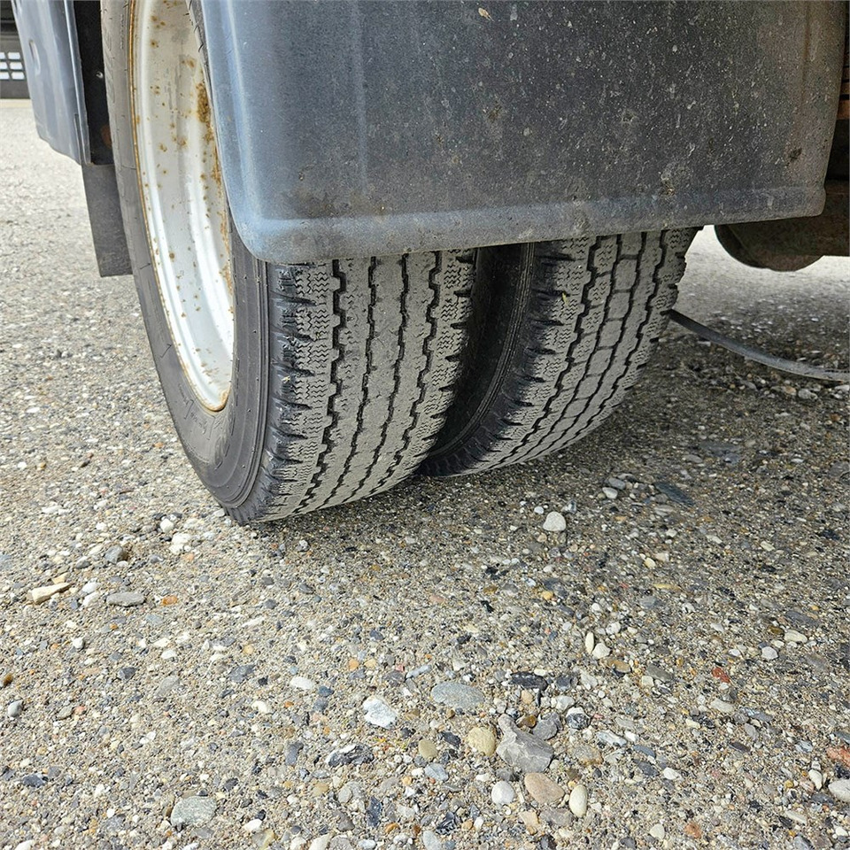 Dropside/ Flatbed truck Iveco Stralis C35: picture 29