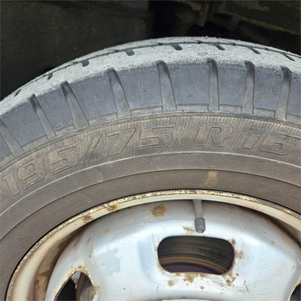 Dropside/ Flatbed truck Iveco Stralis C35: picture 23