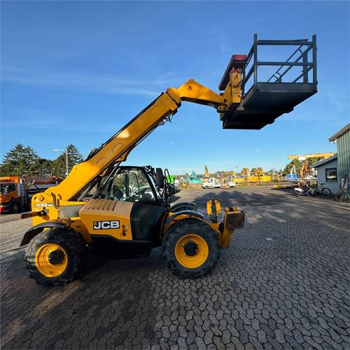 JCB 533-105 - Telescopic handler: picture 3 JCB 533-105 - Telescopic handler: picture 3