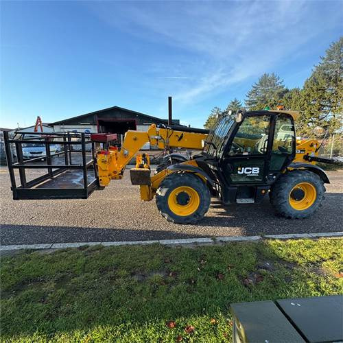 JCB 533-105 - Telescopic handler: picture 1 JCB 533-105 - Telescopic handler: picture 1
