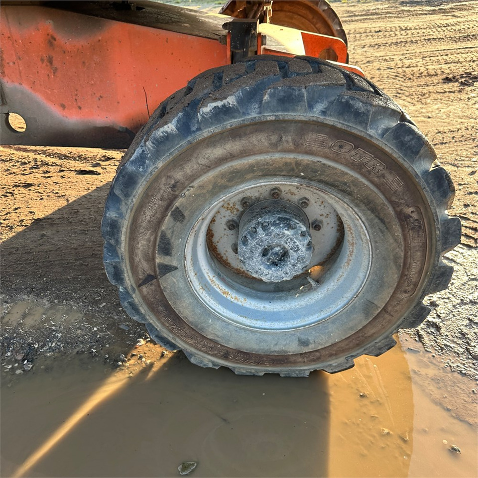 Telescopic boom JLG 460 SJ: picture 43 Telescopic boom JLG 460 SJ: picture 43