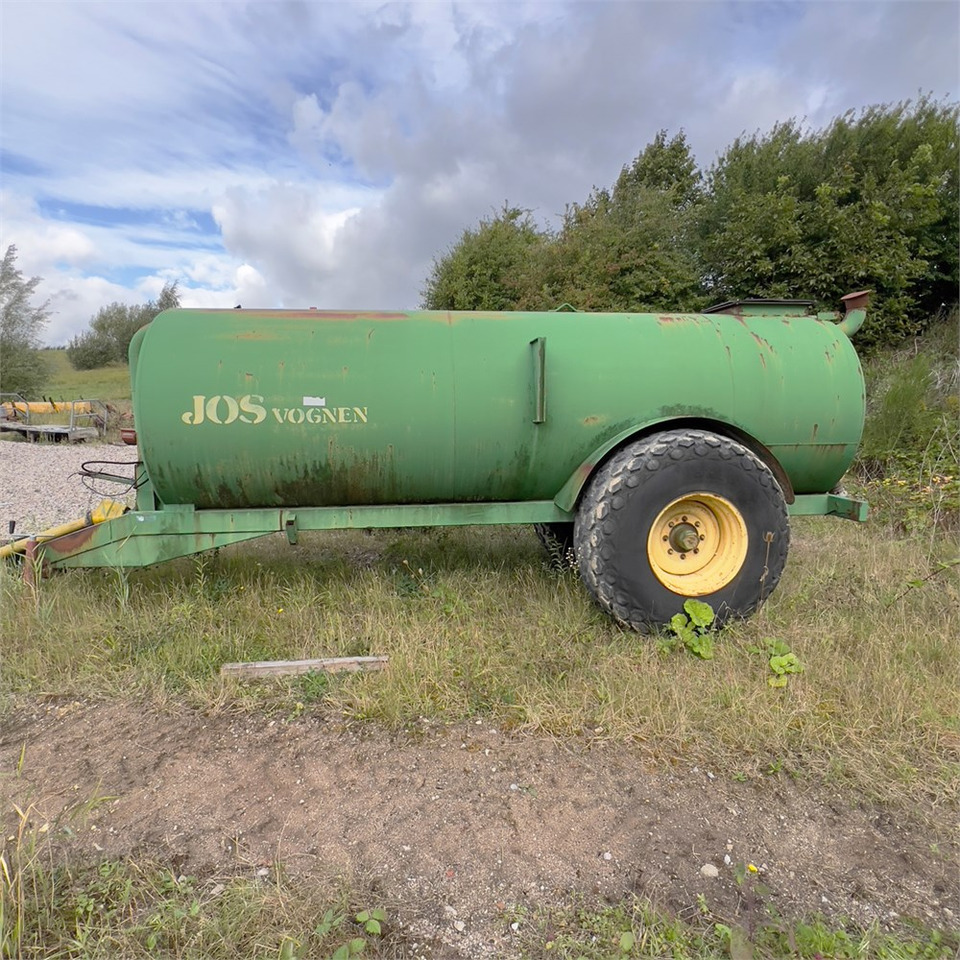 JOS 9 - Tank trailer: picture 2 JOS 9 - Tank trailer: picture 2