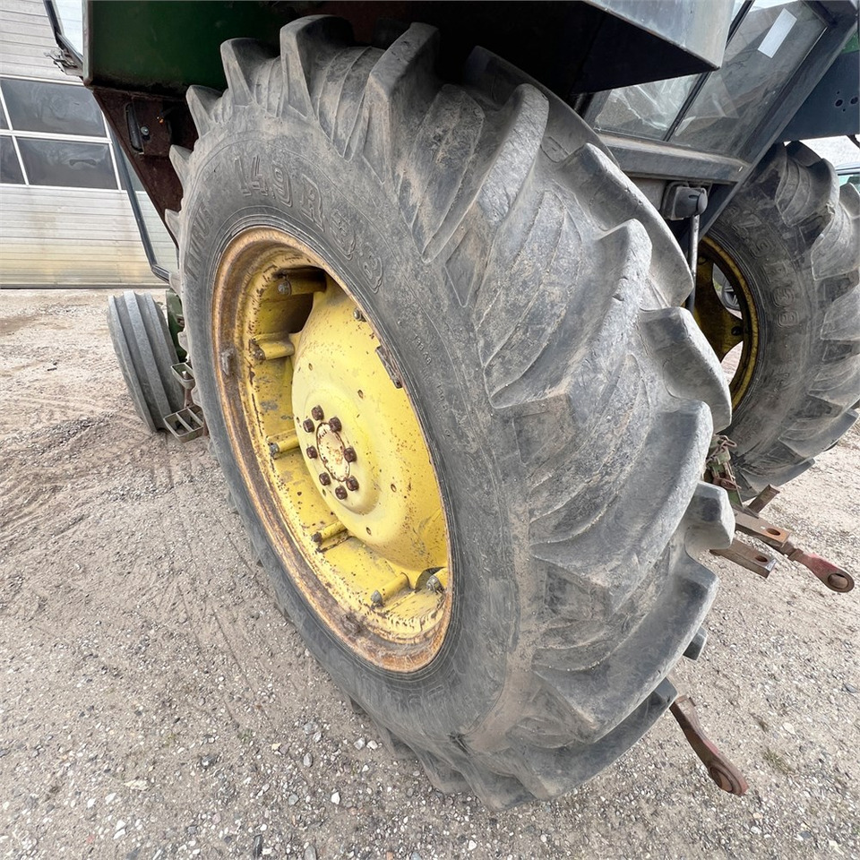 John Deere 2140 leasing John Deere 2140: picture 34 John Deere 2140 leasing John Deere 2140: picture 34