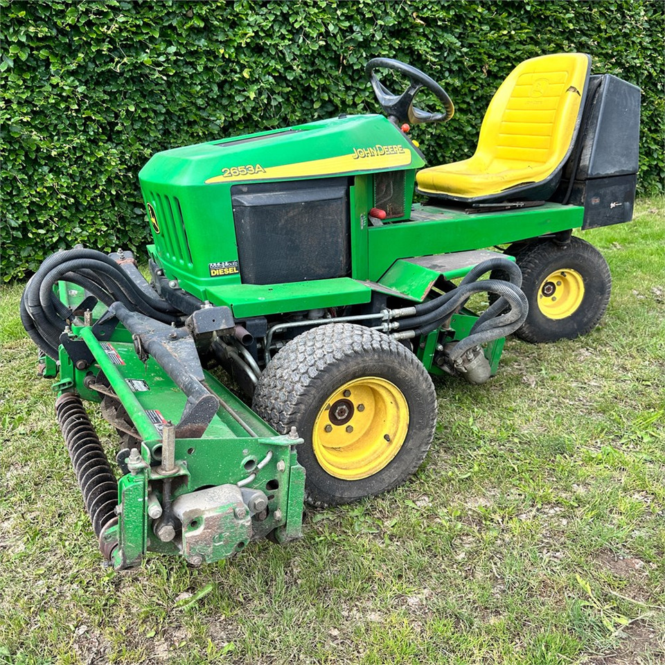 John Deere 2653A - Garden mower: picture 1 John Deere 2653A - Garden mower: picture 1