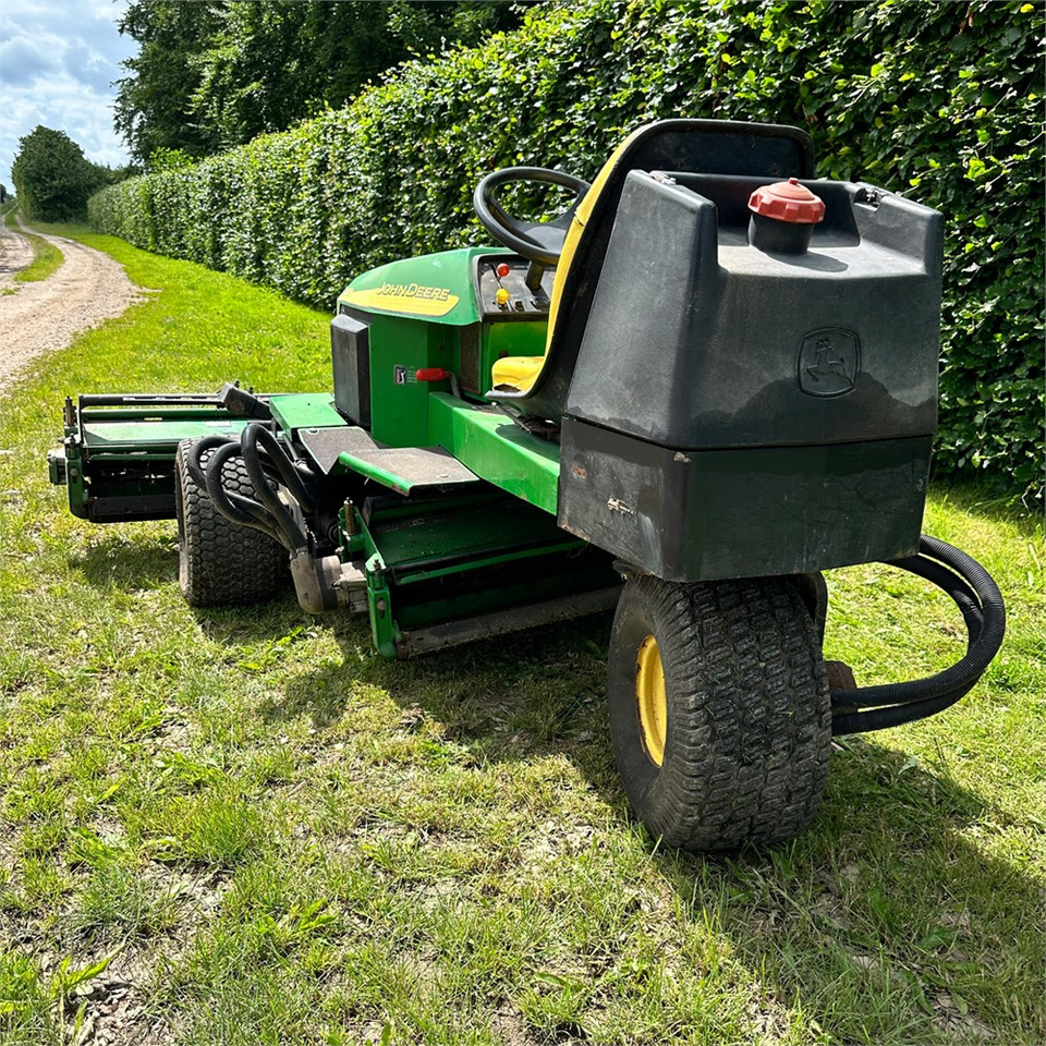 John Deere 2653A - Garden mower: picture 5 John Deere 2653A - Garden mower: picture 5