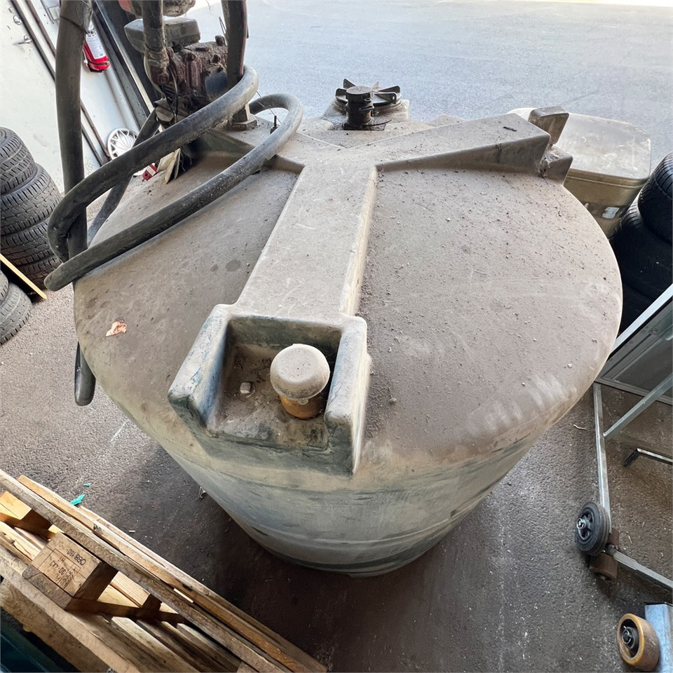 Kingspan DM 1300 - Storage tank: picture 5 Kingspan DM 1300 - Storage tank: picture 5