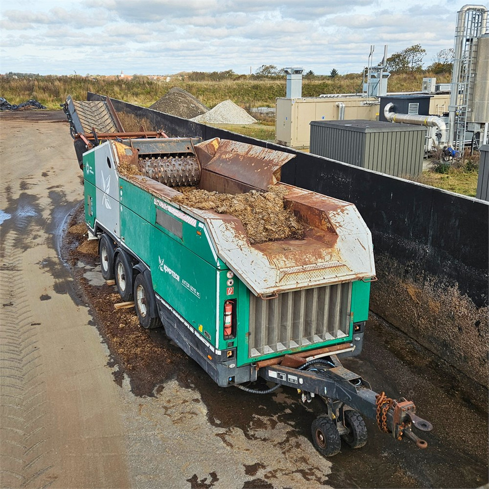 Komptech Axtor - Industrial waste shredder: picture 3 Komptech Axtor - Industrial waste shredder: picture 3