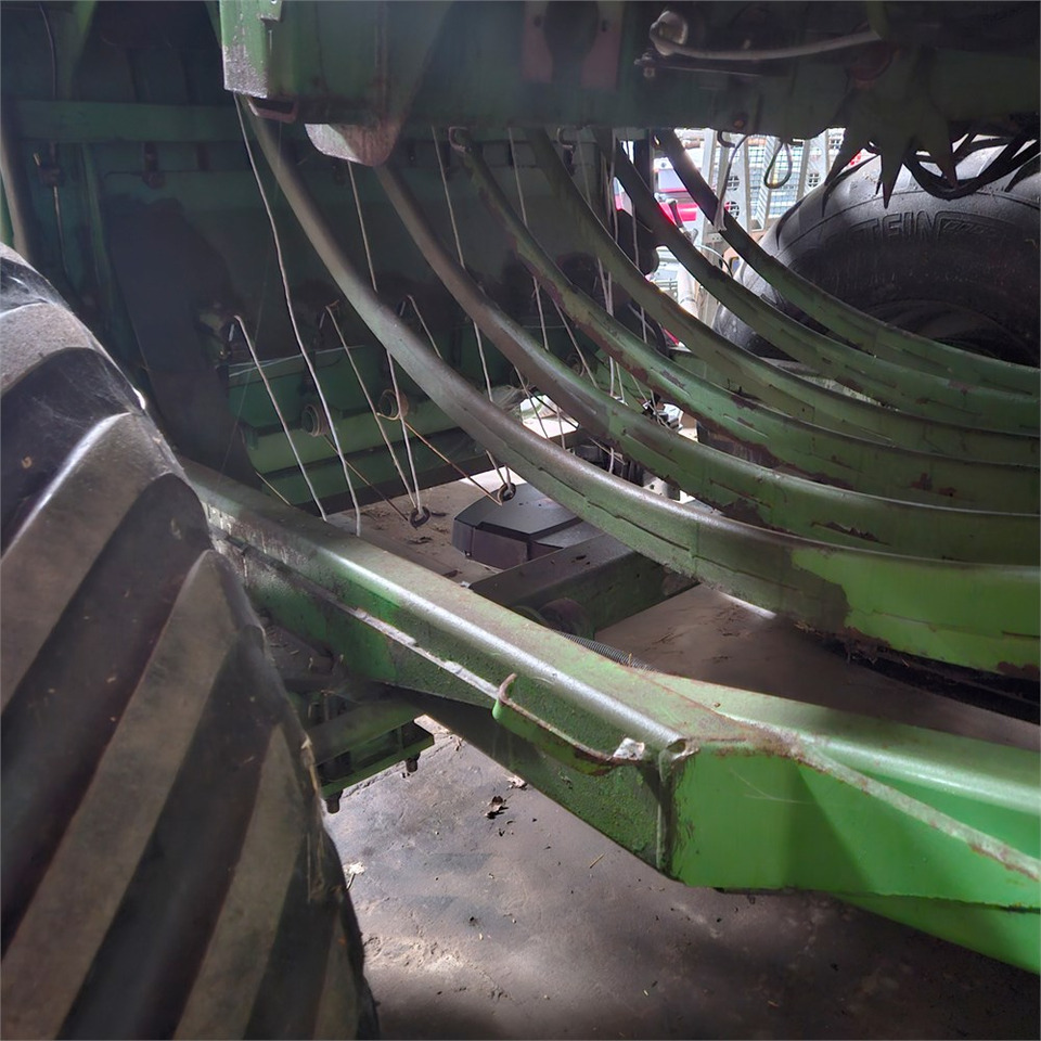 Tedding equipment Krone Big Pack 12130: picture 17