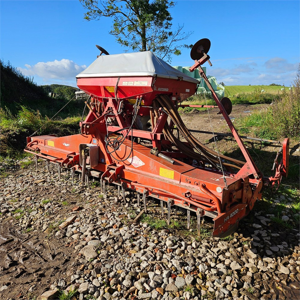 Kverneland Accord Pneumatic DA - Sowing equipment: picture 1 Kverneland Accord Pneumatic DA - Sowing equipment: picture 1