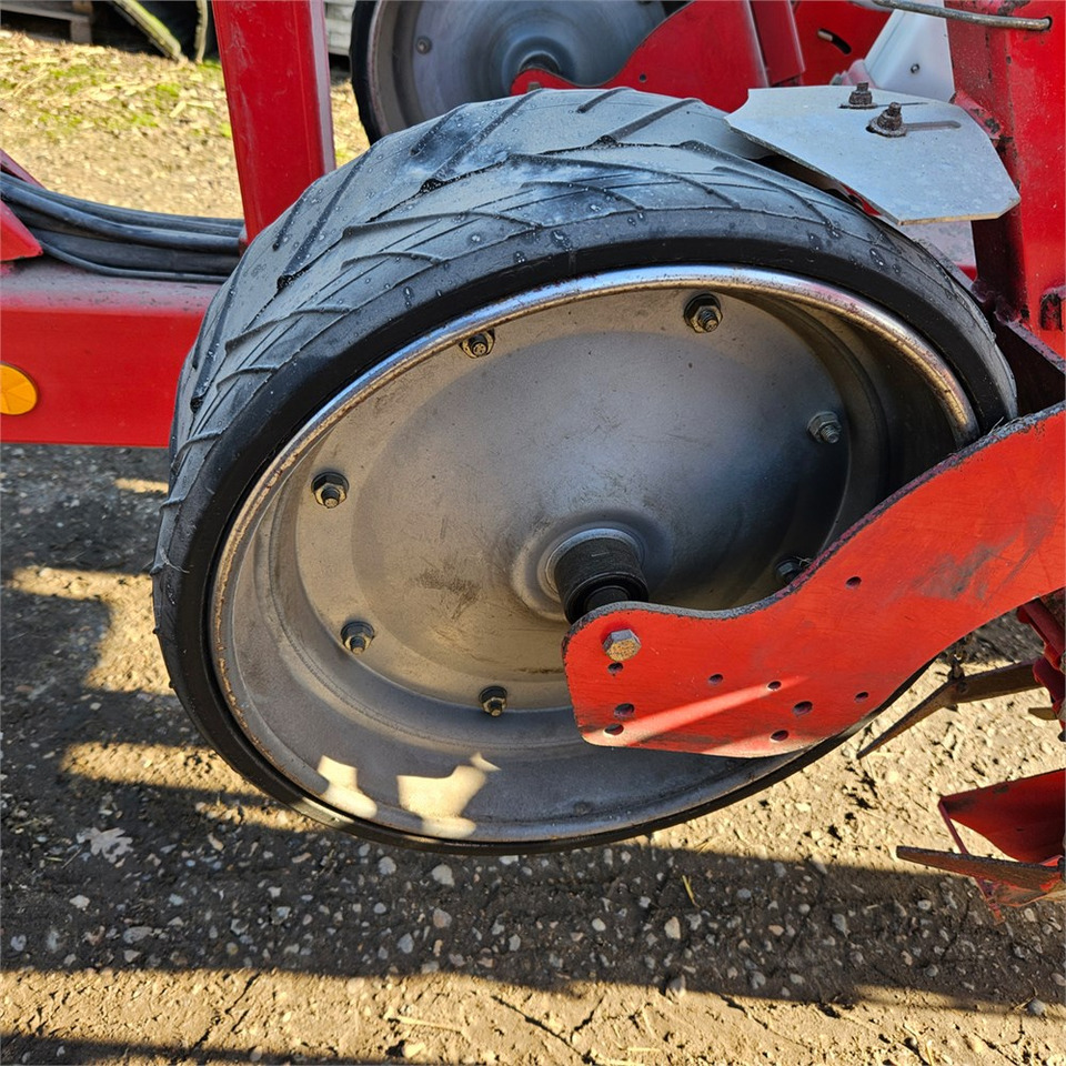 Sowing equipment Kverneland Optima E-drive 8: picture 20 Sowing equipment Kverneland Optima E-drive 8: picture 20