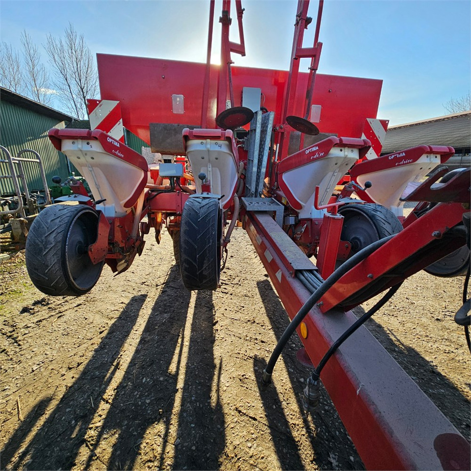 Sowing equipment Kverneland Optima E-drive 8: picture 7 Sowing equipment Kverneland Optima E-drive 8: picture 7