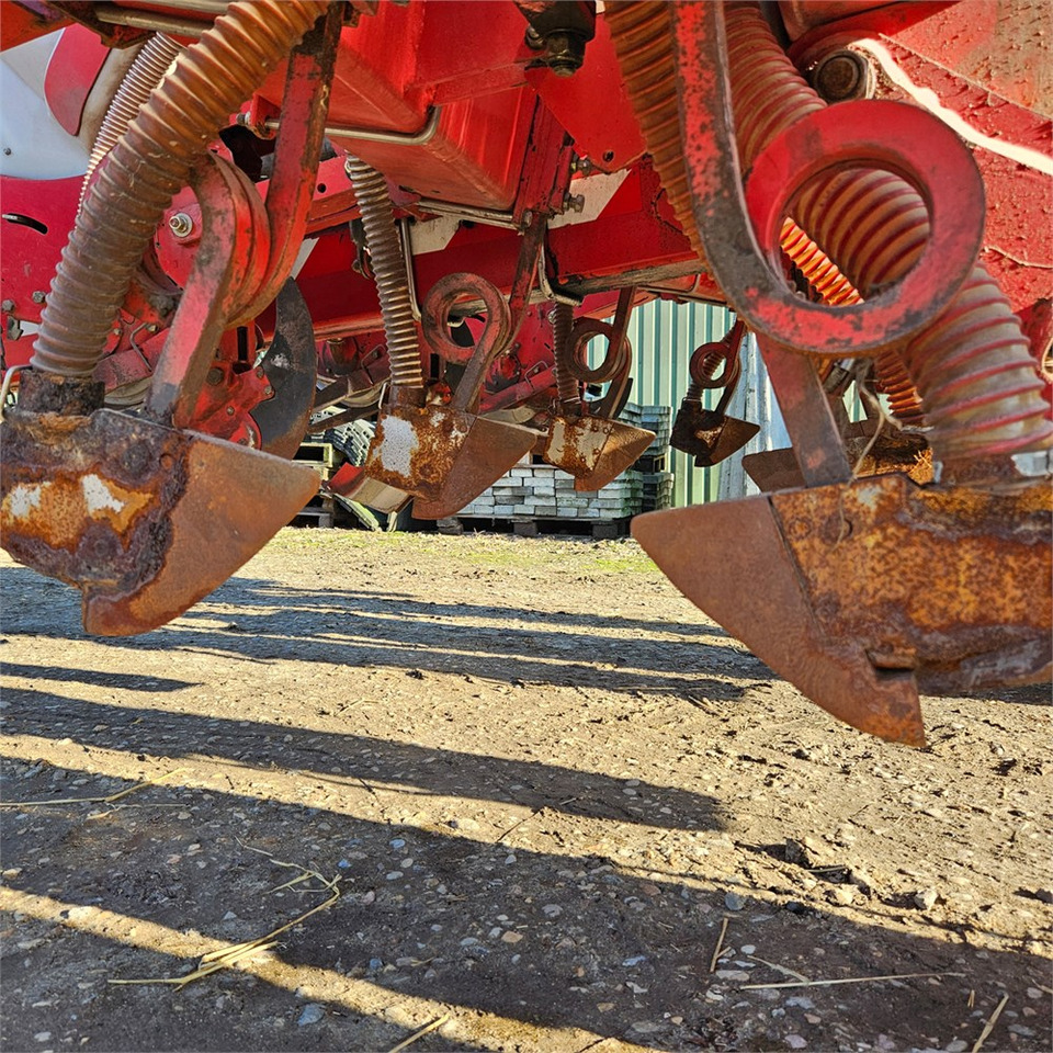 Sowing equipment Kverneland Optima E-drive 8: picture 41 Sowing equipment Kverneland Optima E-drive 8: picture 41