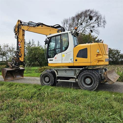 Liebherr A918 Compact - Wheel excavator: picture 3 Liebherr A918 Compact - Wheel excavator: picture 3