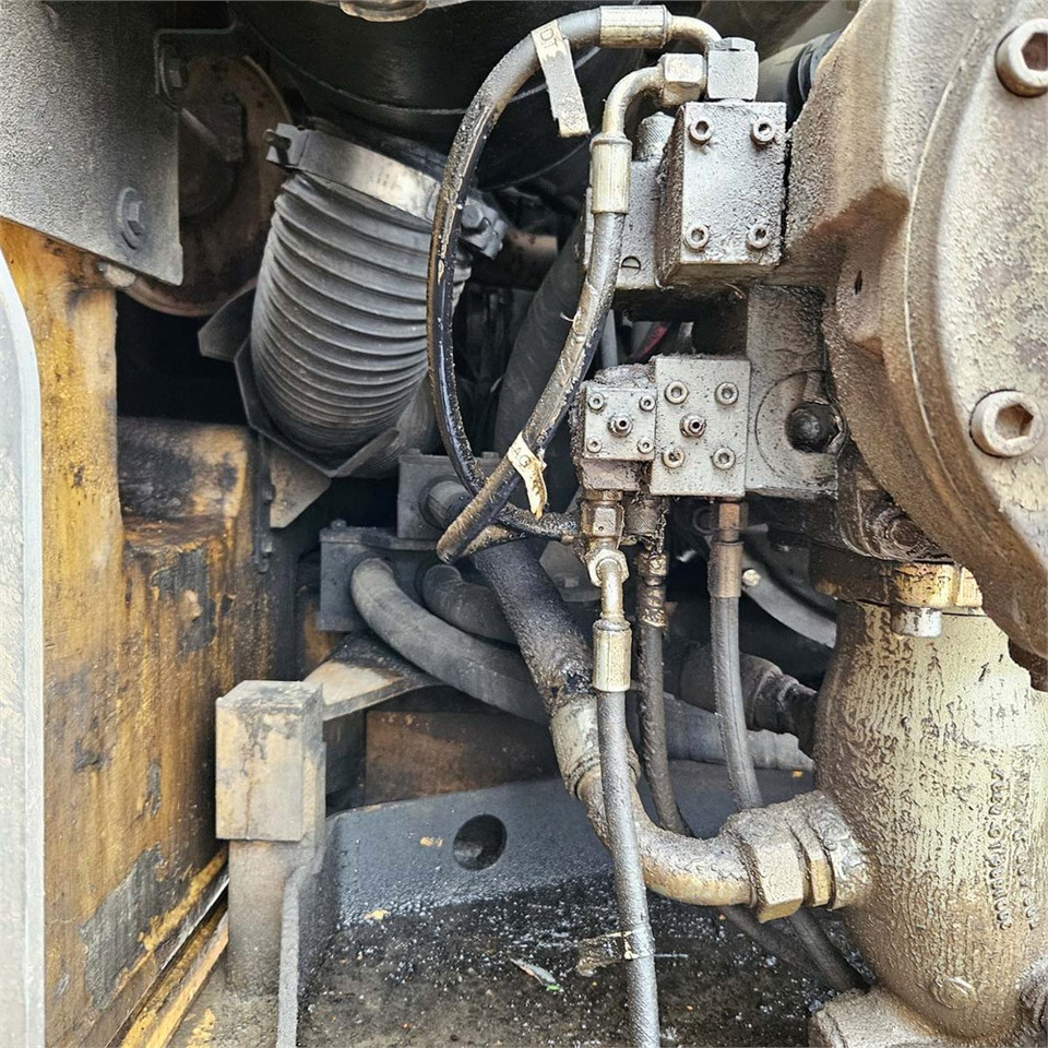 Liebherr R944B HD-SL Litronic leasing Liebherr R944B HD-SL Litronic: picture 37