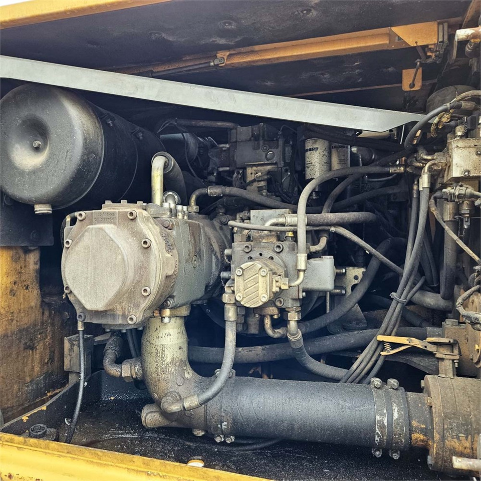 Liebherr R944B HD-SL Litronic leasing Liebherr R944B HD-SL Litronic: picture 35