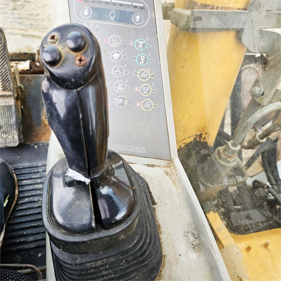 Liebherr R944B HD-SL Litronic leasing Liebherr R944B HD-SL Litronic: picture 19